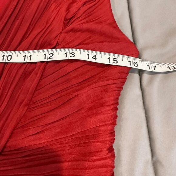 Halston Heritage V-Neck Maxi Dress Gown Ruched Red Pleats Sleeveless Size 0 - Picture 12 of 15